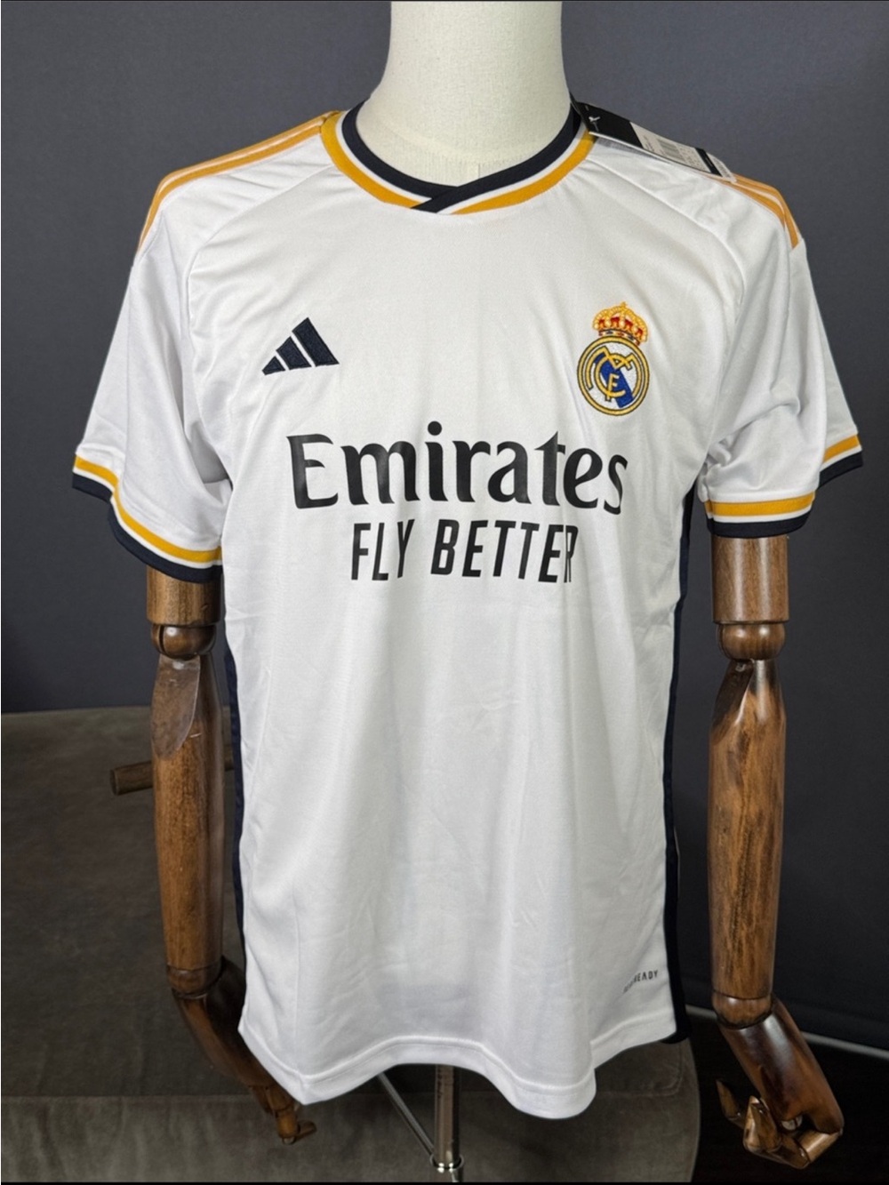 adidas Bellingham 5 Real Madrid Home Soccer Jersey White Gold Navy Size XL NWT